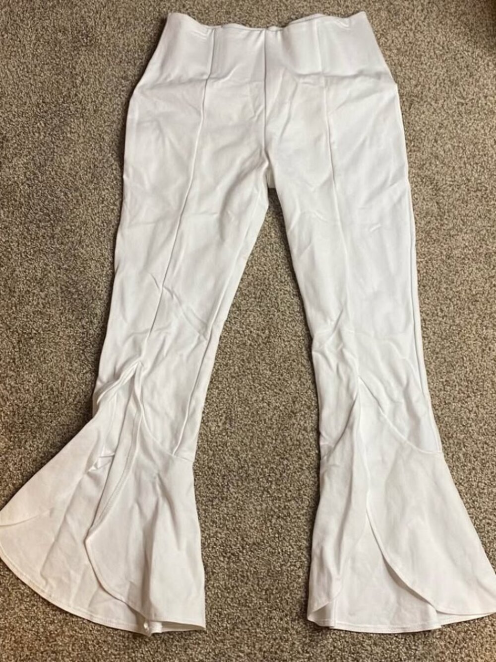 Slim Factor White Stretch Capri Pants with Front Slit Hem | Size Medium
